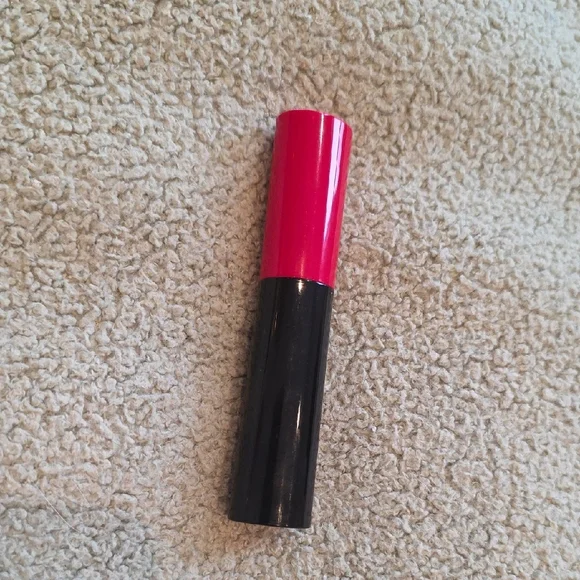 Armani Beauty
Lip Power Long Lasting Lipstick in 104 Selfless - New - Picture 2 of 5